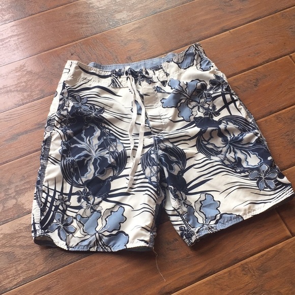 - Old Navy Swim Trunks - Size Small - Picture 3 of 8